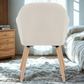Chaise Vanytia Alma – Chaise avec accoudoirs et pieds en bois
